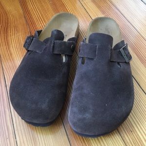 Unisex brown suede leather Betula sandals / clogs womens size 10 or mens size 8.